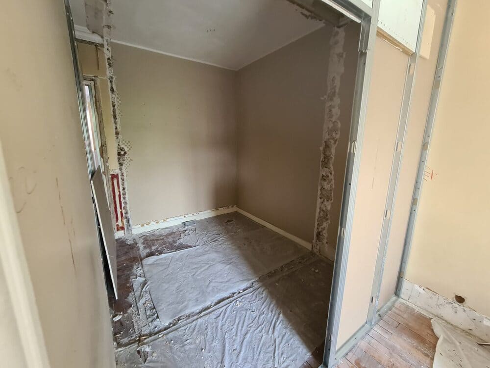 Création de nouvelles cloisons lors de la rénovation complète d'un appartement